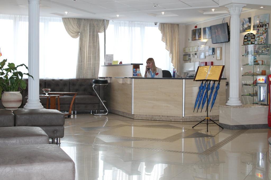 Paradise Hotel Homel Buitenkant foto